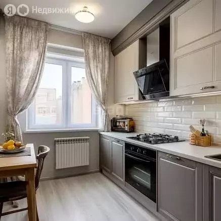 4-комнатная квартира: Астрахань, Спортивная улица, 41Б (75.8 м) - Фото 0