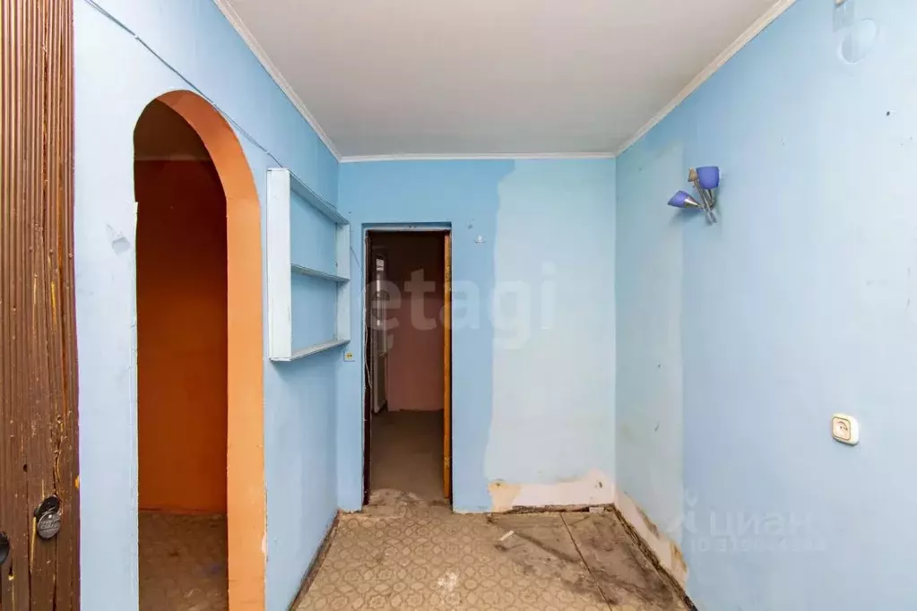 3-к кв. Тюменская область, Тюмень ул. 50 лет Октября, 62а (48.0 м) - Фото 0