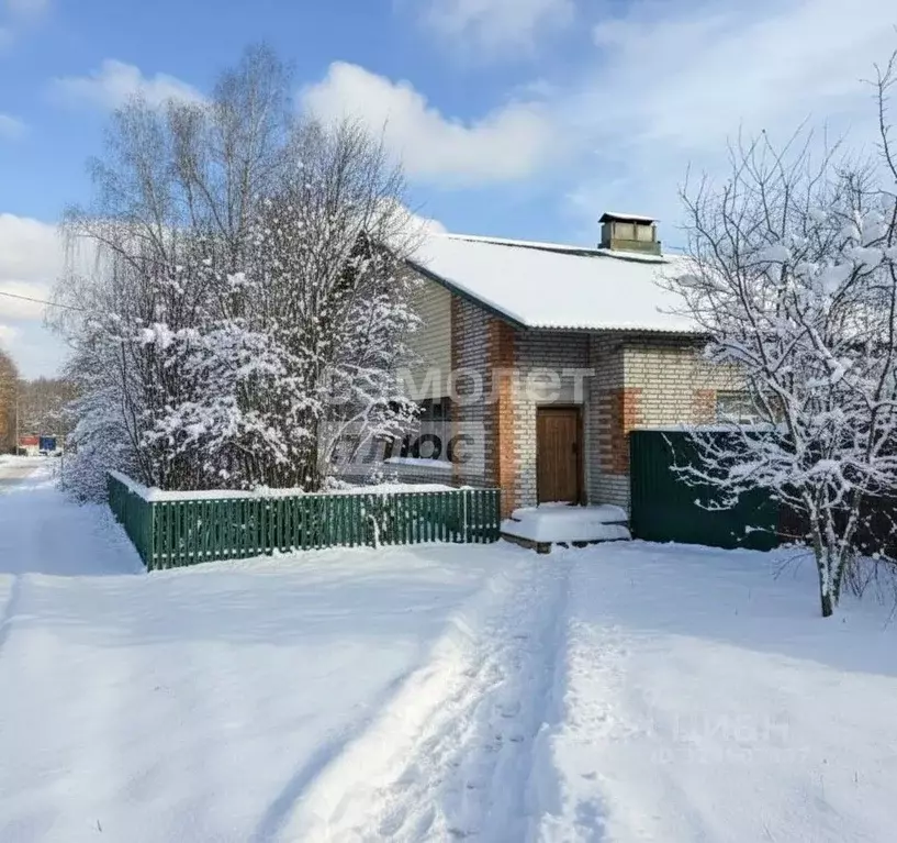 Дом в Пензенская область, Пензенский район, Золотаревка муниципальное ... - Фото 1