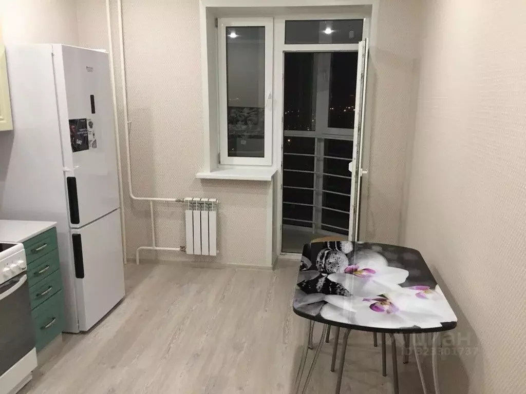 1-к кв. Оренбургская область, Оренбург Ленинградская ул., 82 (50.0 м) - Фото 2