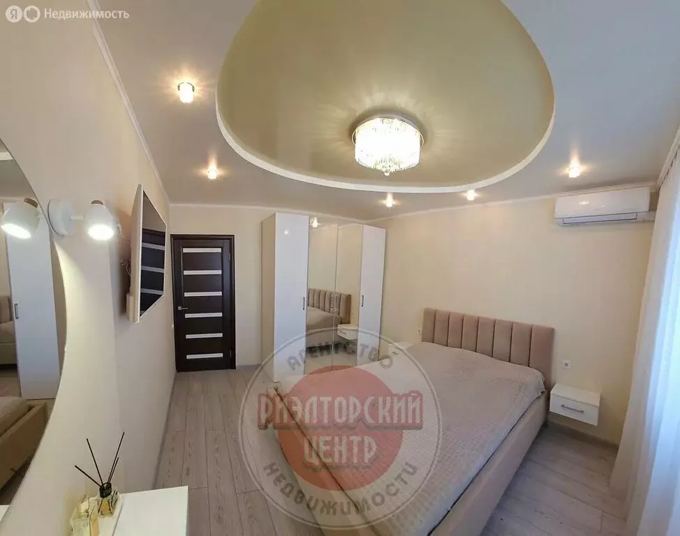3-комнатная квартира: Белгород, улица Есенина, 54 (71.2 м) - Фото 0