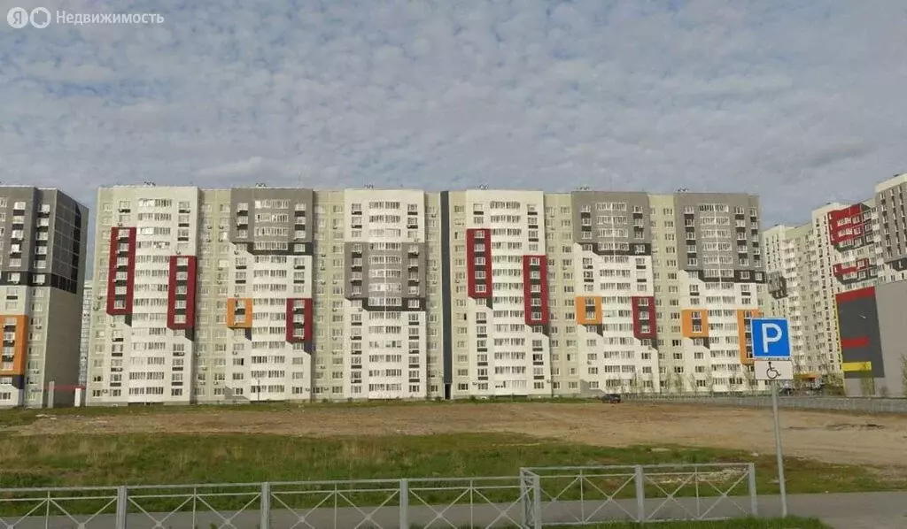 1-комнатная квартира: Тюмень, Сургутская улица, 4 (40 м) - Фото 0