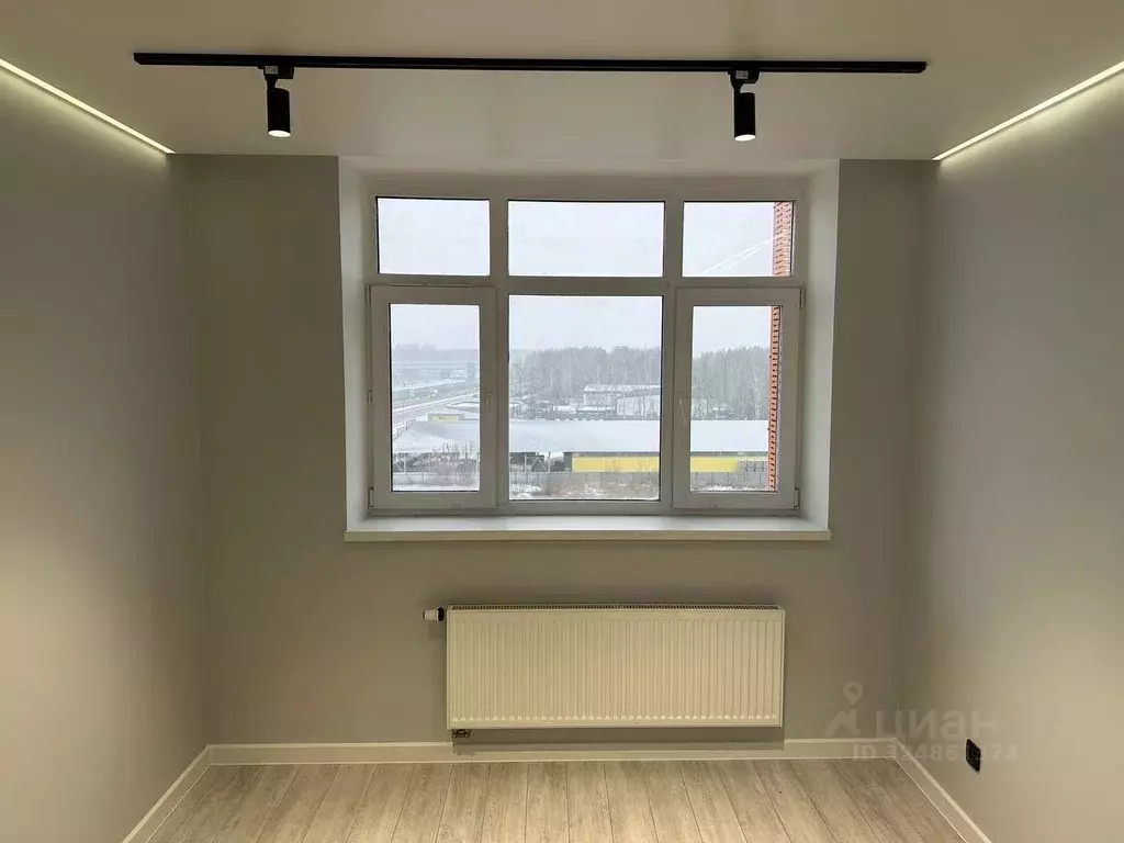 1-к кв. Тюменская область, Тюмень ул. Первооткрывателей, 2 (43.5 м) - Фото 1