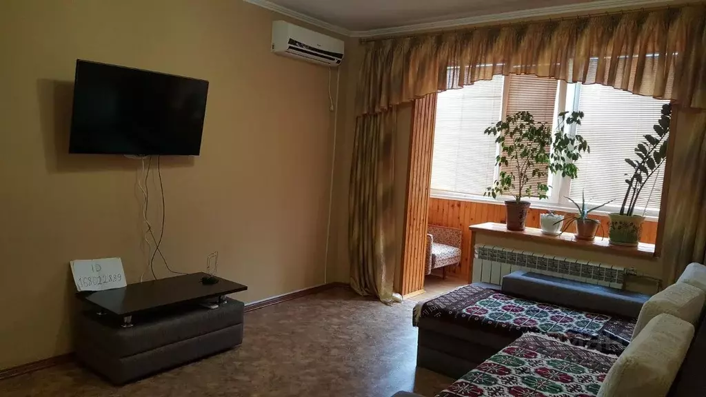 3-к кв. Крым, Щелкино Ленинский район, 1-й мкр, 11 (63.0 м) - Фото 0