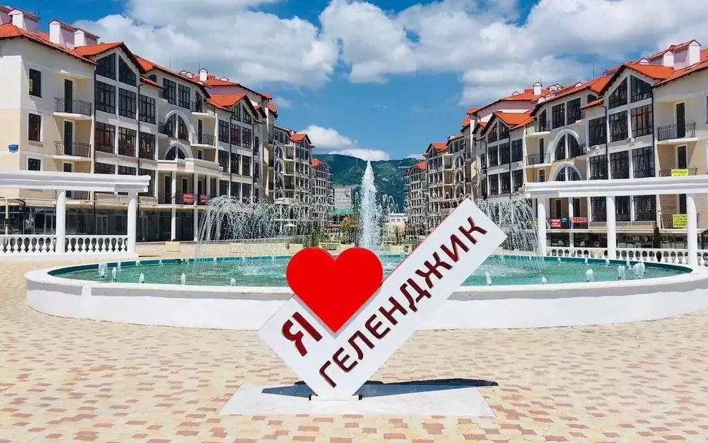 1-к кв. Краснодарский край, Геленджик Крымская ул., 22к24 (54.0 м) - Фото 0