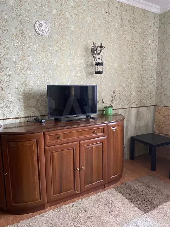 2-к. квартира, 60 м, 1/4 эт. - Фото 1