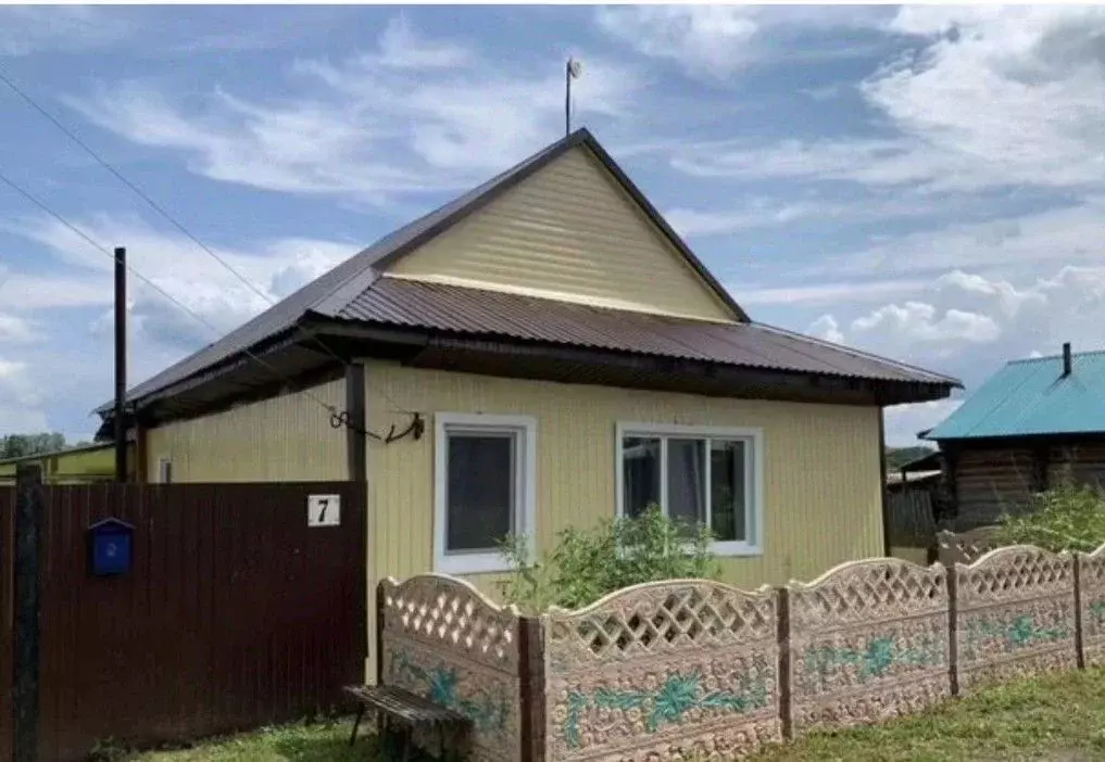 Дом в Красноярский край, Канский муниципальный округ, д. Ашкаул ул. ... - Фото 1