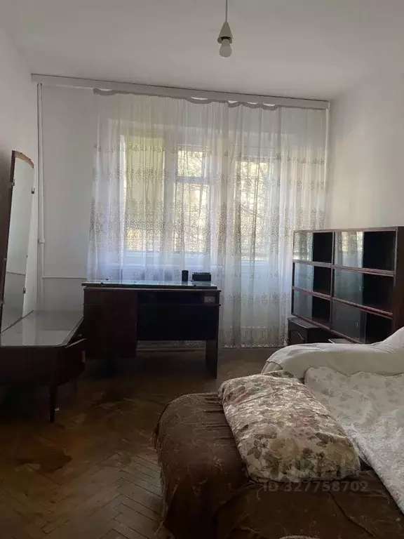 3-к кв. Северная Осетия, Владикавказ пл. 50 лет Октября, 6 (60.0 м) - Фото 1