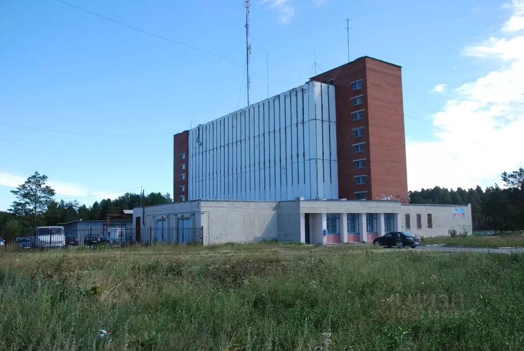 Помещение свободного назначения в Свердловская область, Полевской ул. ... - Фото 1