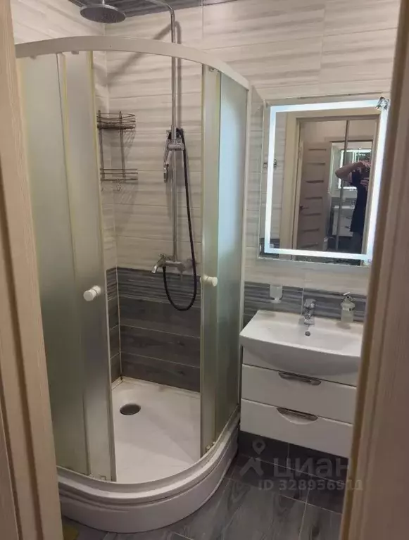 Студия Новгородская область, Великий Новгород наб. Колмовская, 71Б ... - Фото 1