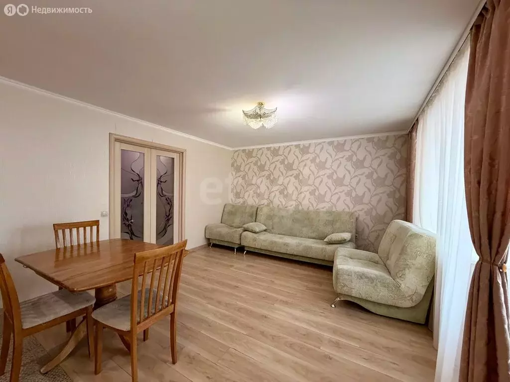 3-комнатная квартира: Тюмень, улица Прокопия Артамонова, 15 (72.9 м) - Фото 2