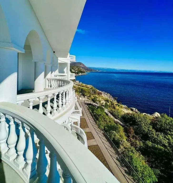 2-к кв. Крым, Алушта муниципальный округ, пос. Бондаренково ул. ... - Фото 0