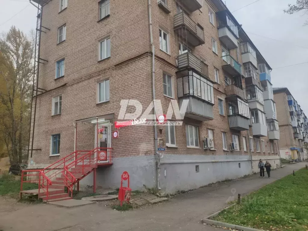 Торговая площадь в Челябинская область, Бакал г. Саткинский ... - Фото 1