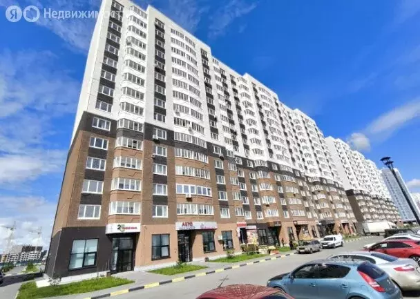 3-комнатная квартира: Тюмень, улица Монтажников, 40 (86.7 м) - Фото 0