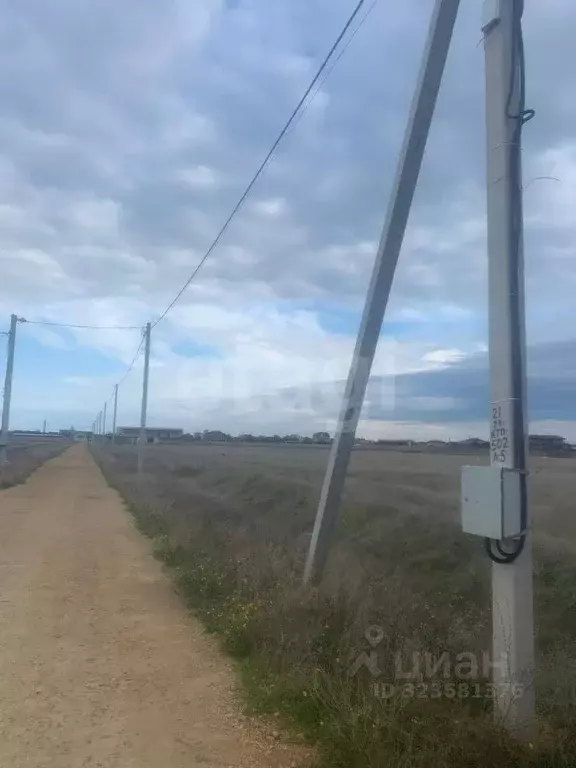 Участок в Крым, Сакский район, с. Уютное  (9.99 сот.) - Фото 1