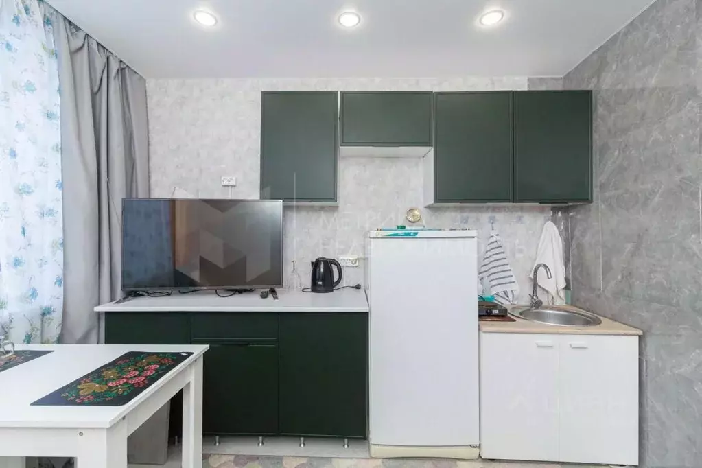 Студия Тюменская область, Тюмень Одесская ул., 20 (18.0 м) - Фото 1