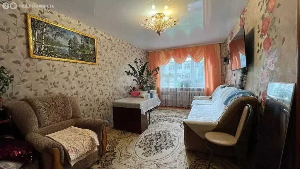 3-комнатная квартира: Стерлитамак, проспект Октября, 45 (61 м) - Фото 1