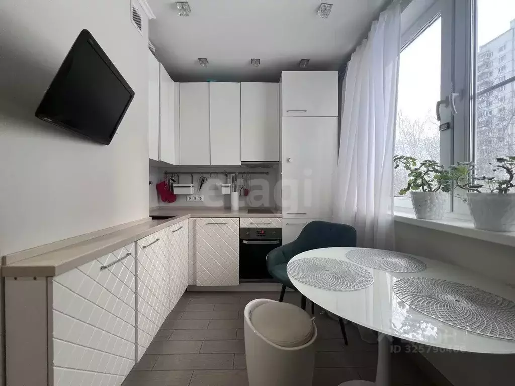 1-к кв. Москва Осенний бул., 16К2 (36.9 м) - Фото 1