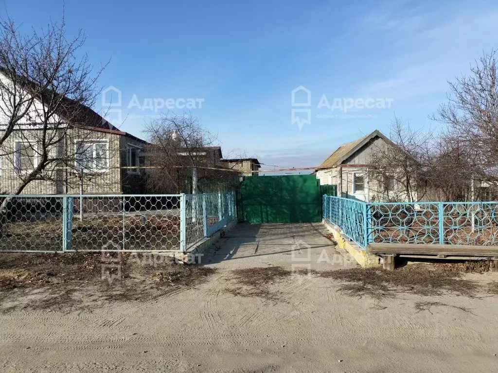 Дом в Волгоградская область, Городищенский район, Ерзовское городское ... - Фото 1