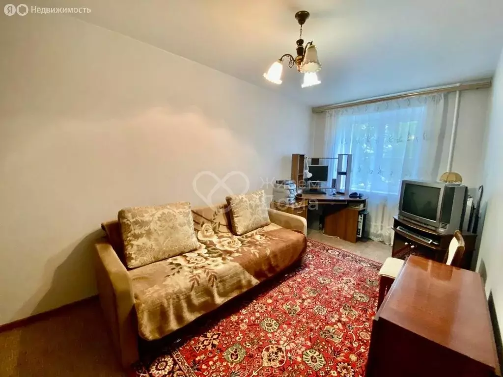 3-комнатная квартира: Волгоград, улица 64-й Армии, 137 (62.2 м) - Фото 0