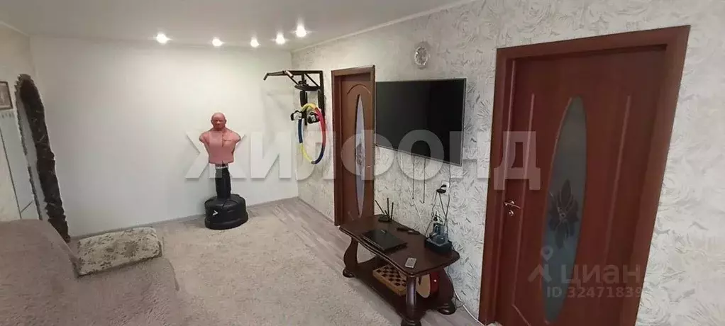 4-к кв. Хакасия, Абакан ул. Тельмана, 87 (61.0 м) - Фото 0