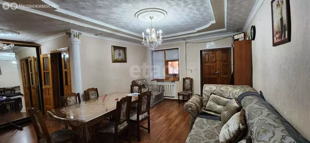 Дом в Республика Ингушетия, Назрань (320 м) - Фото 1