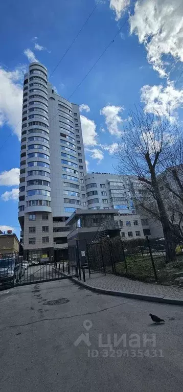 2-к кв. Свердловская область, Екатеринбург ул. Малышева, 71А (92.4 м) - Фото 1