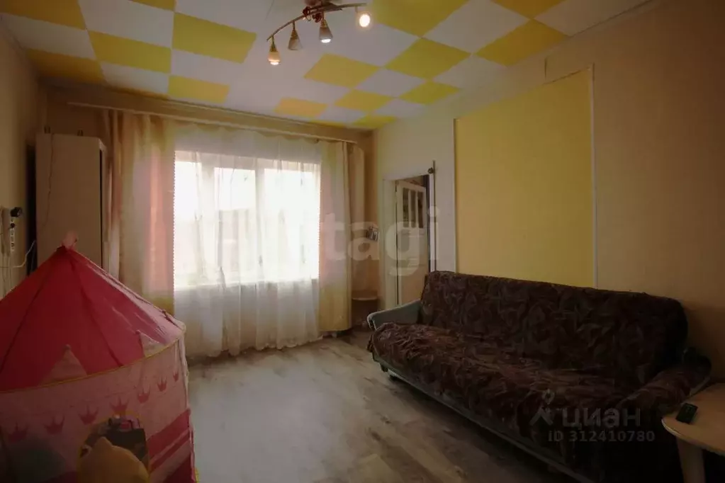 2-к кв. Вологодская область, Великий Устюг ул. Маяковского, 20 (38.0 ... - Фото 1