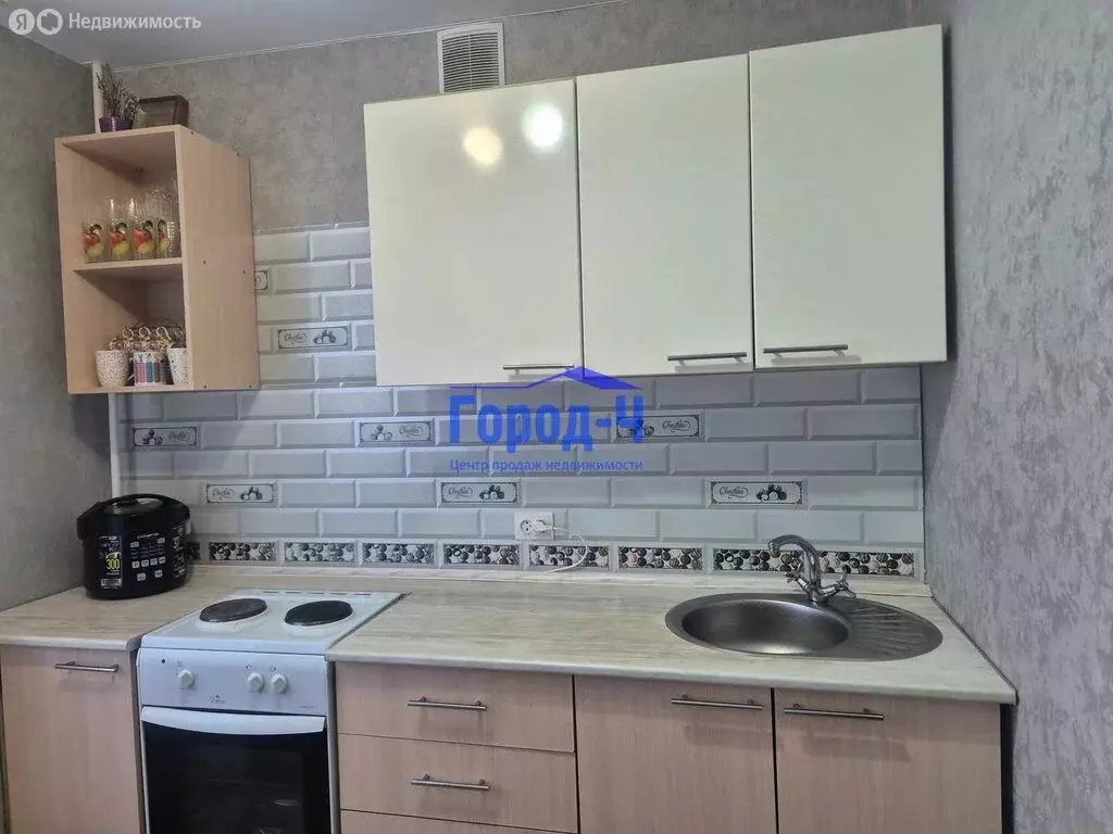 1-комнатная квартира: Чебоксары, проспект Мира, 82 (31.3 м) - Фото 0