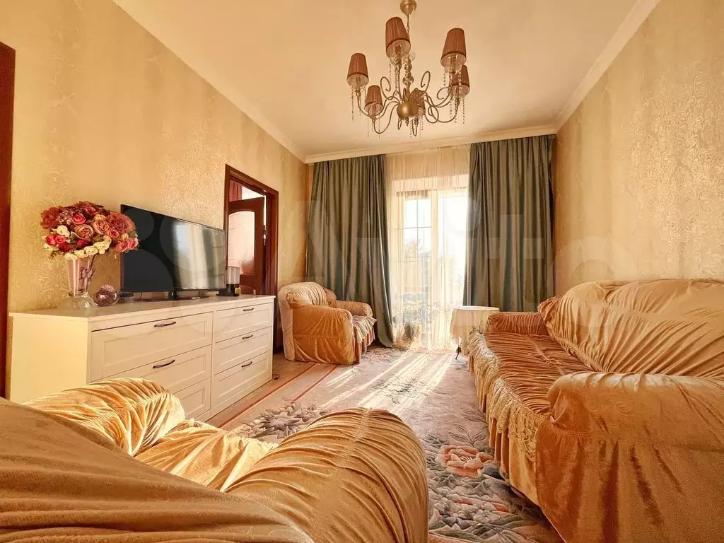2-к. квартира, 60 м, 3/3 эт. - Фото 0