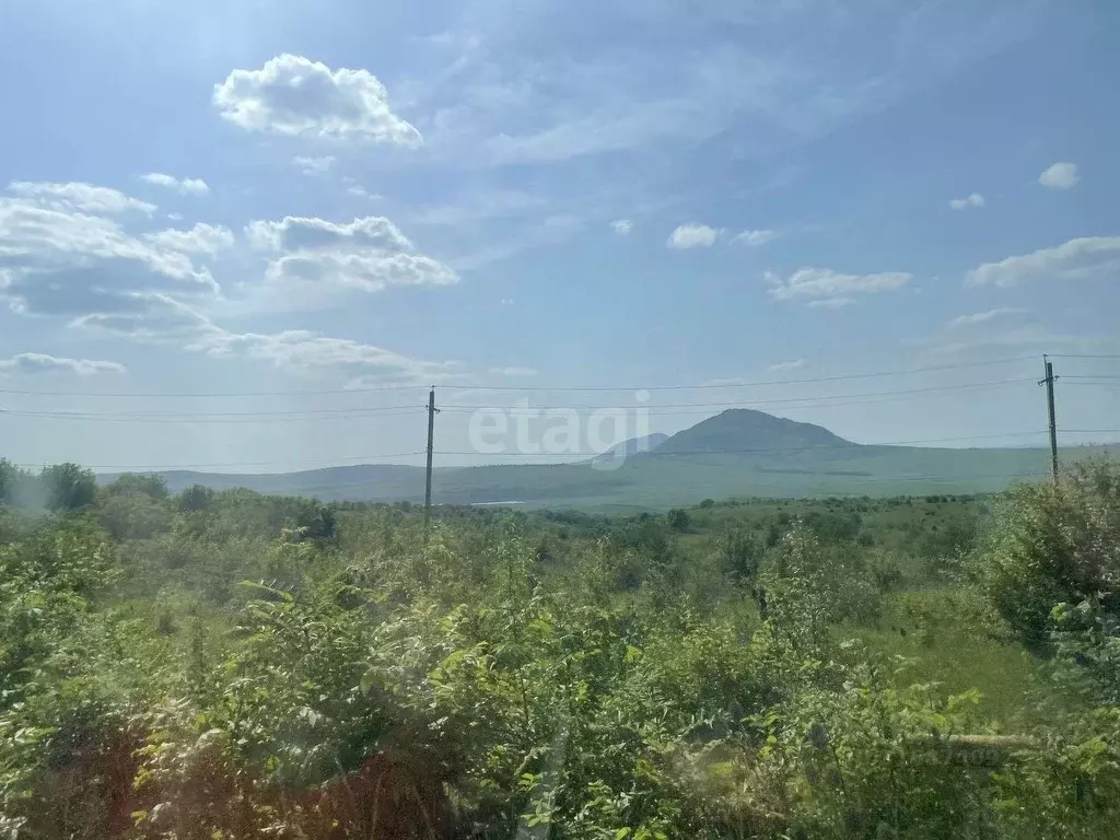 Участок в Ставропольский край, Предгорный муниципальный округ, ... - Фото 1
