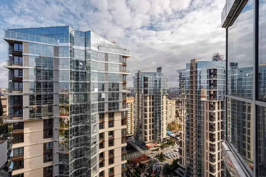 5-к кв. Краснодарский край, Краснодар ул. Совхозная, 1к1 (260.0 м) - Фото 1