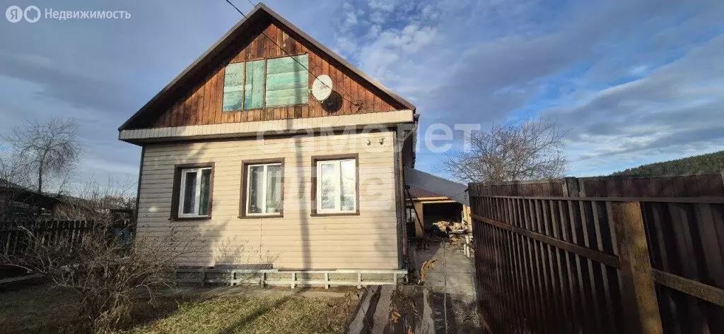 Дом в посёлок Большой Луг, Ягодный переулок, 4 (64 м) - Фото 1