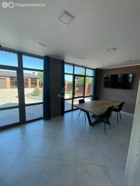 Дом в посёлок Садовый, Новокузнецкая улица (173 м) - Фото 1