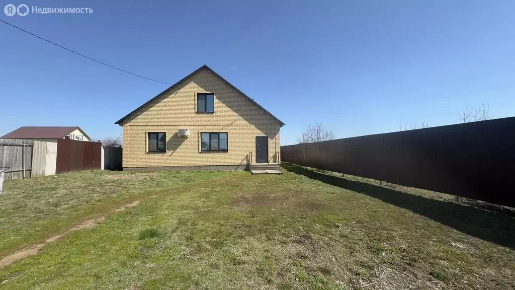 Дом в село Каменноозёрное, Колхозная улица, 42 (119.8 м) - Фото 0