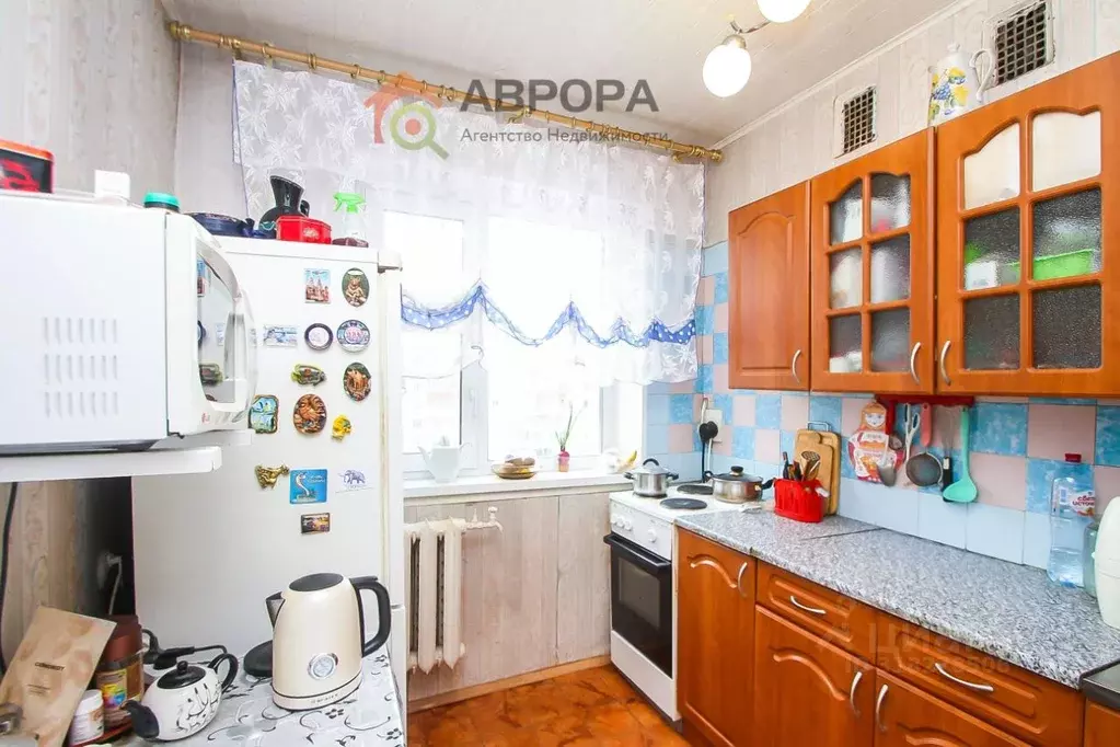 3-к кв. Ханты-Мансийский АО, Сургут ул. Просвещения, 54 (63.2 м) - Фото 0