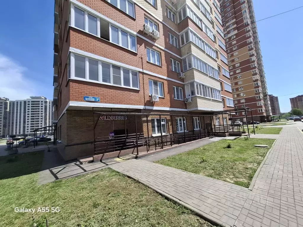 Помещение свободного назначения в Тульская область, Тула ул. Академика ... - Фото 1