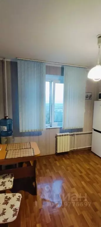 1-к кв. Курская область, Курск просп. Вячеслава Клыкова, 77 (37.0 м) - Фото 0