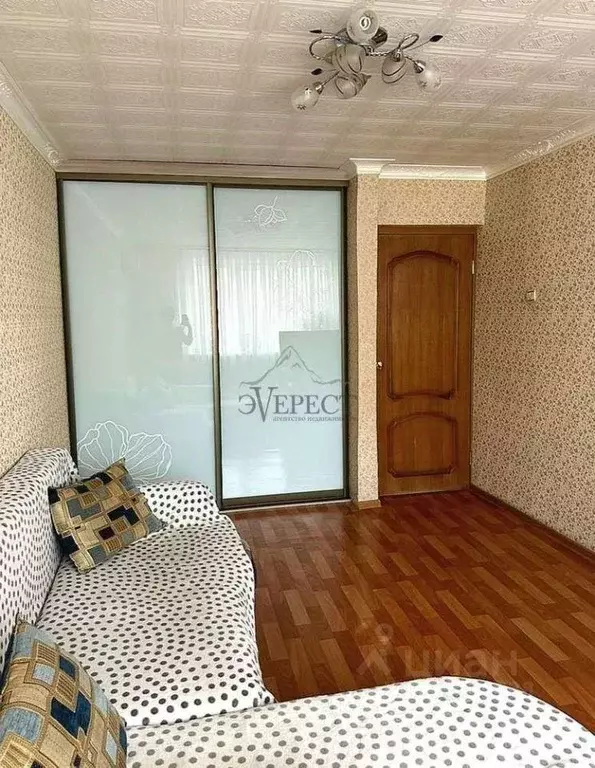 2-к кв. Белгородская область, Старый Оскол Макаренко мкр, 1 (44.0 м) - Фото 0