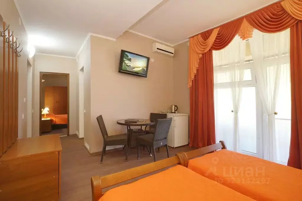 Комната Крым, Алушта ул. Набережная, 24А - Фото 2