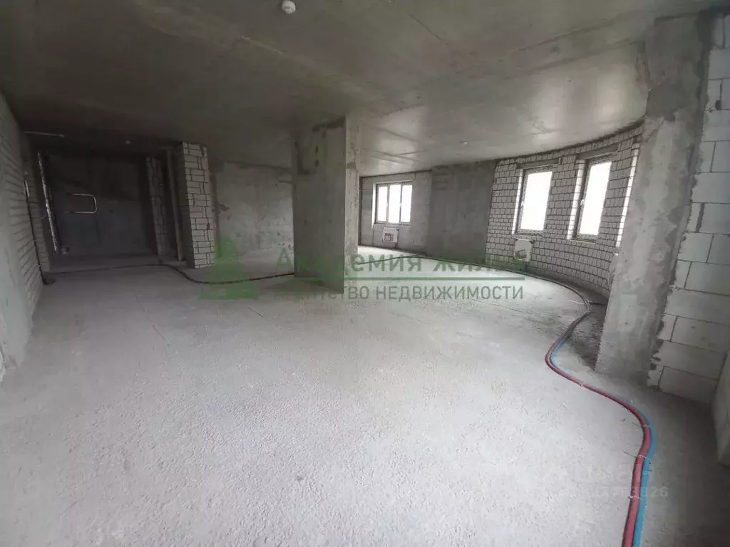 3-к кв. Саратовская область, Энгельс ул. Маяковского, 47А (92.4 м) - Фото 1