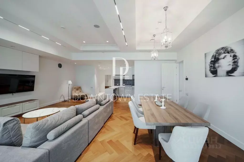2-к кв. Москва 1-й Красногвардейский проезд, 15 (90.0 м) - Фото 1
