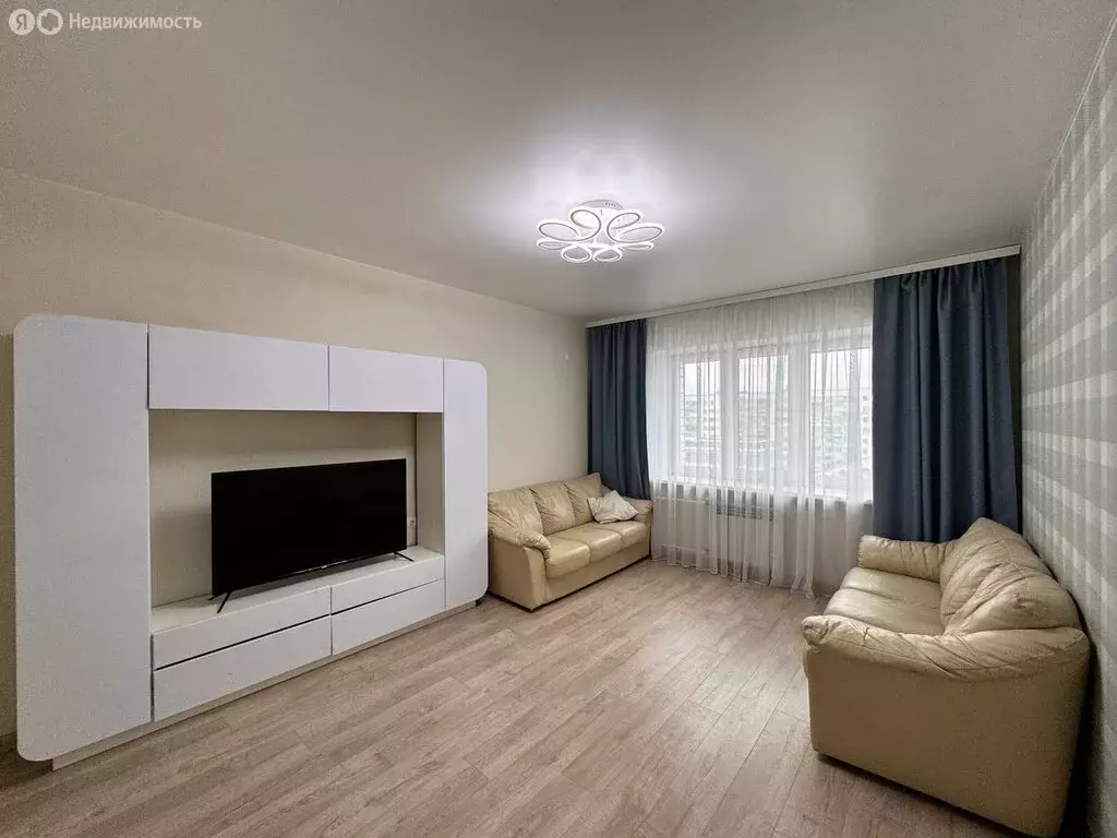 2-комнатная квартира: Киров, Профсоюзная улица, 54 (65.5 м) - Фото 1