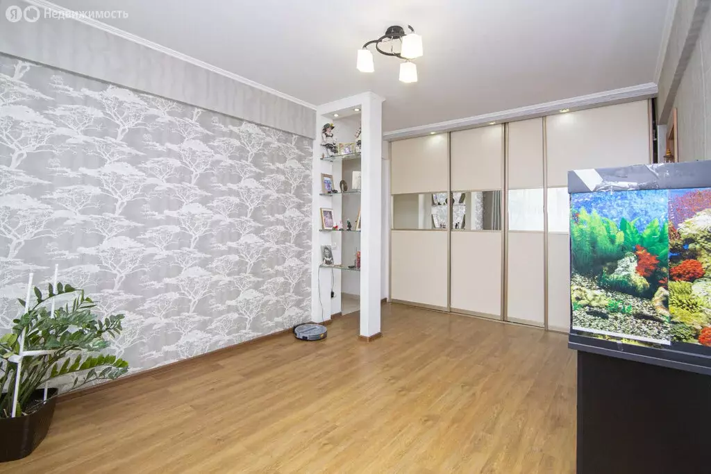 3-комнатная квартира: Благовещенск, улица Горького, 190 (58.6 м) - Фото 1