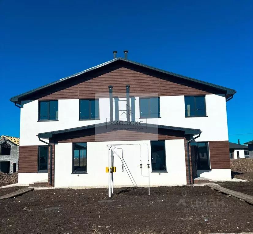 Дом в Челябинская область, Магнитогорск ул. Дубравная (122 м) - Фото 0