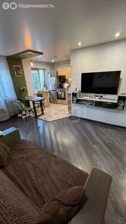 2-комнатная квартира: Новокузнецк, улица Кирова, 43 (41.6 м) - Фото 1