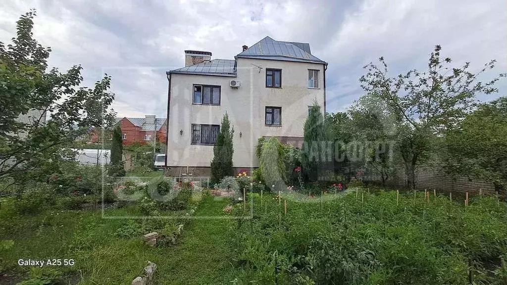 Дом 301,1 м на участке 9 сот. - Фото 1