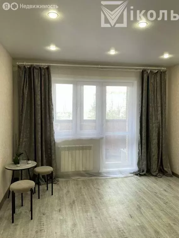Квартира-студия: Иркутск, улица Красный Путь, 63 (28 м) - Фото 1