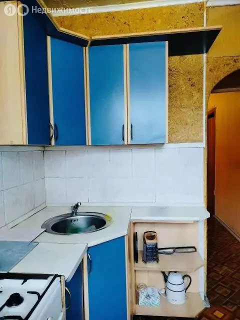 3-комнатная квартира: Челябинск, улица Ворошилова, 31А (63 м) - Фото 2