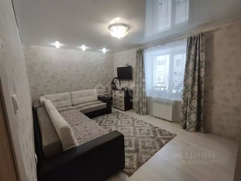 2-к кв. Архангельская область, Котлас Октябрьская ул., 36 (46.3 м) - Фото 1